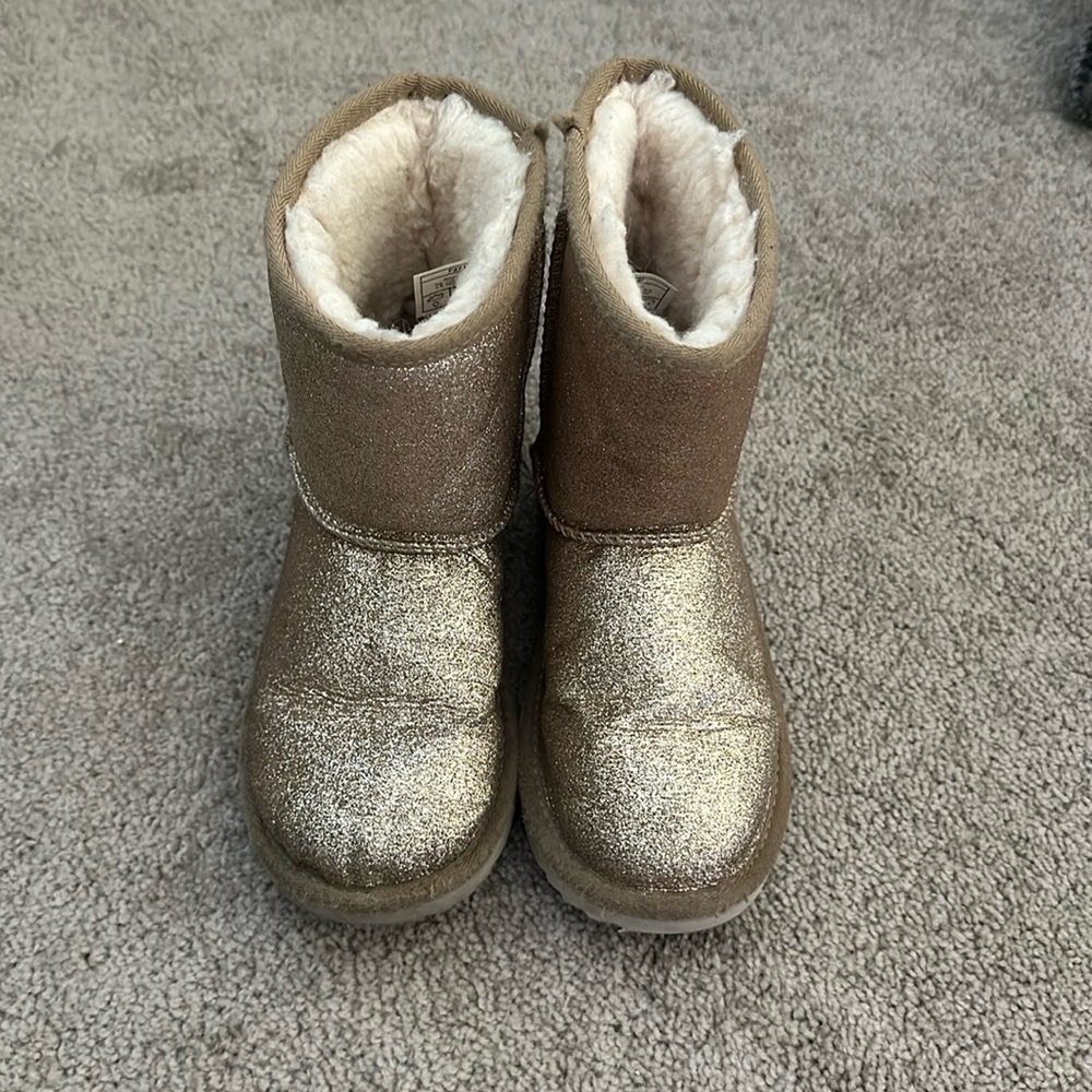 UGG Kids Classic Short II Glitter Gold Boot